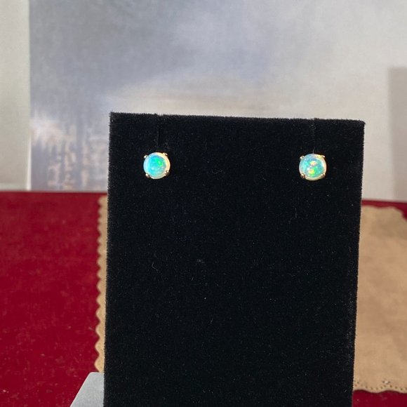 Vintage Exquisite 6MM Round Opal Cabochon Earrings - Picture 10 of 13